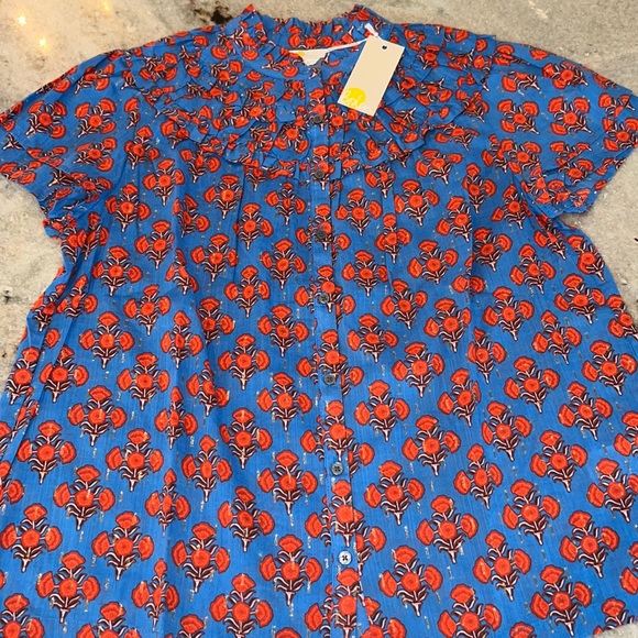Boden Tops - NWT Boden ruffled neck blouse, size 8
